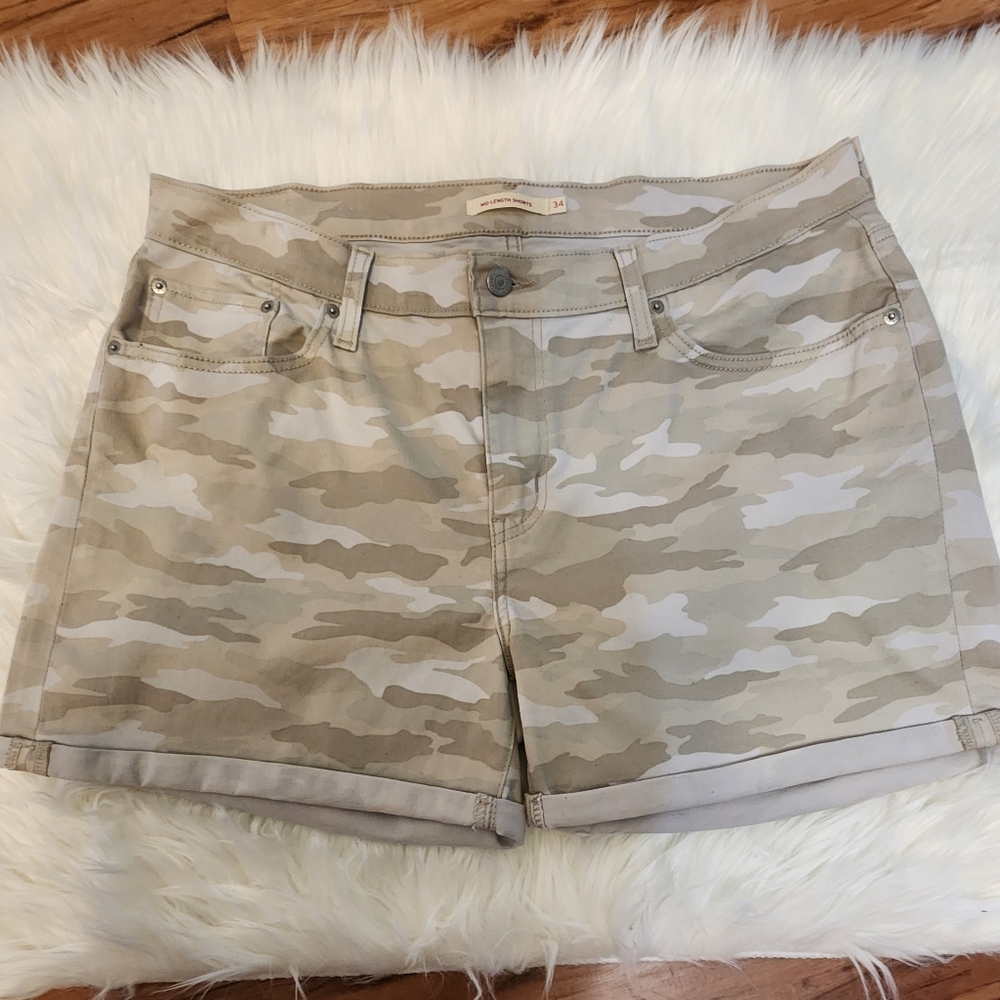 Levi's shorts